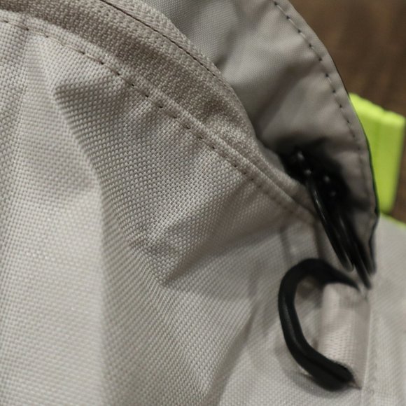 Nike Tech Winterized Hip Bag - Picture 3 of 4